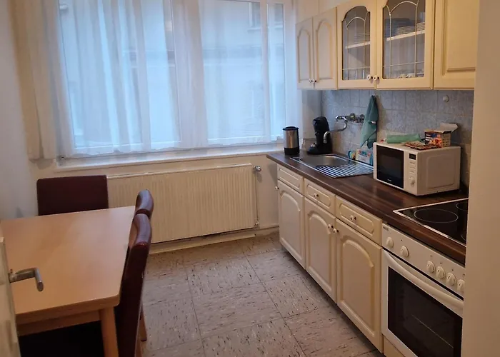 Ferienwohnung In Krefeld Monteurzimmer Gaestezimmer Messezimmer In Krefeld